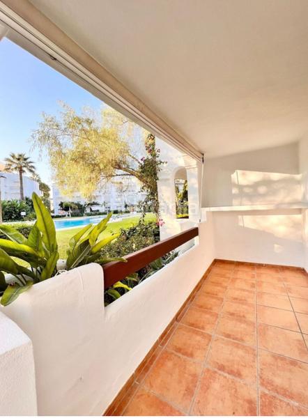 Foto 7a2d2766-a472-4849-b8bf-189dafa025b3. Appartement avec cheminée piscine dans Villacana - Costalita - Saladillo Estepona