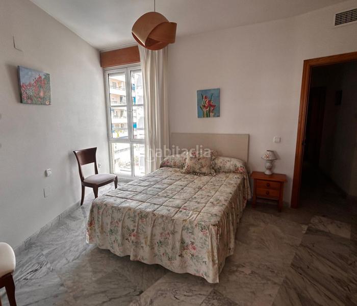Foto 6411cbfc-2872-454b-8614-4f7c8c7b1941. Pis amb xemeneia aparcament a Casco Antiguo Marbella
