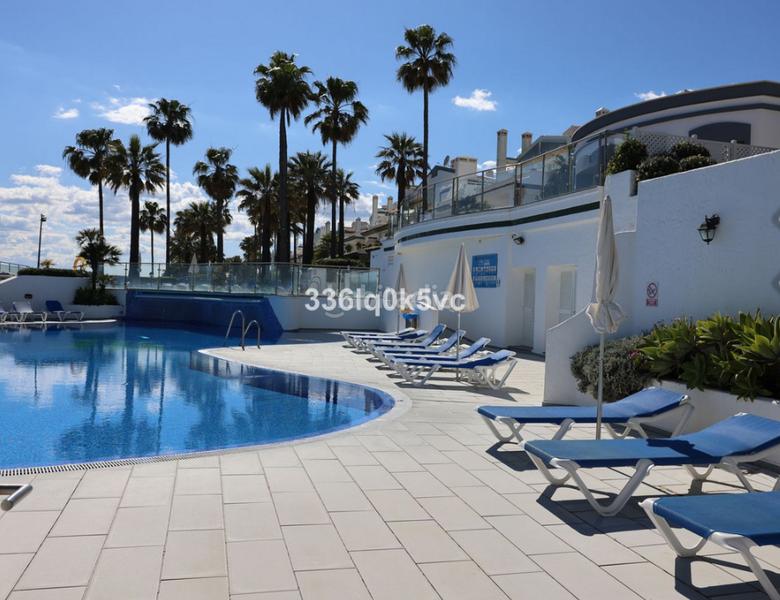 Foto f3338c46-46e4-45a1-9535-68c9dad9b244. Piso en El Velerín Estepona