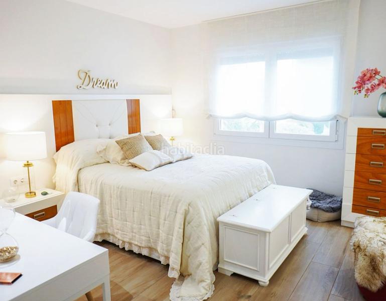 Foto 6f681ca6-6023-45e8-9360-93fb91f9f3f9. Appartement avec cheminée parking piscine dans La Capellanía - El Higuerón Benalmádena