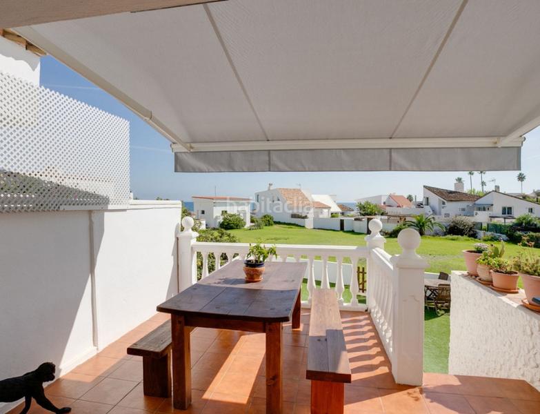 Foto 080a0cbf-019b-4ded-94fa-58ed5b34352c. Pis amb xemeneia piscina a bahía de Casares Casares