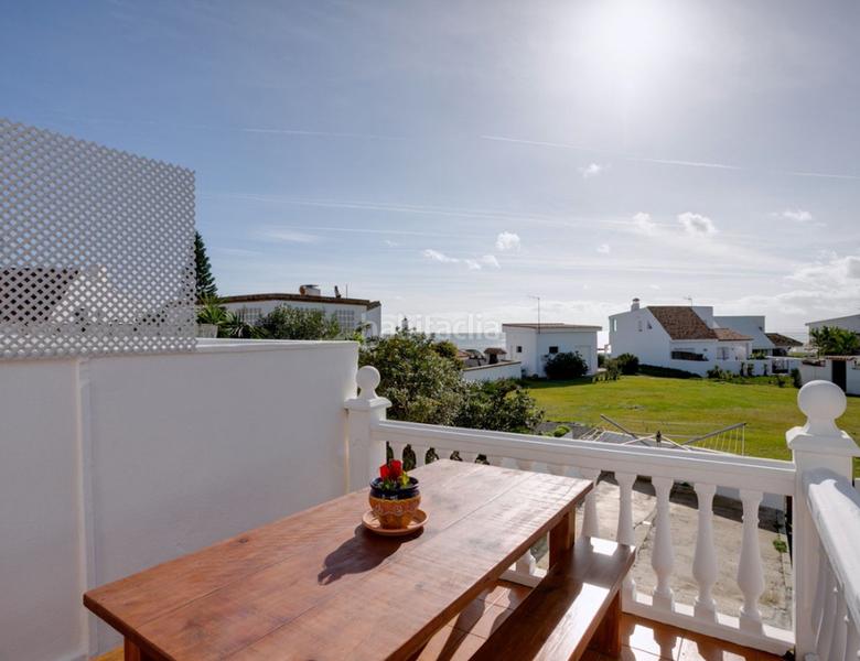 Foto 94b8683b-2aba-42b6-b5c7-57610a401046. Pis amb xemeneia piscina a bahía de Casares Casares