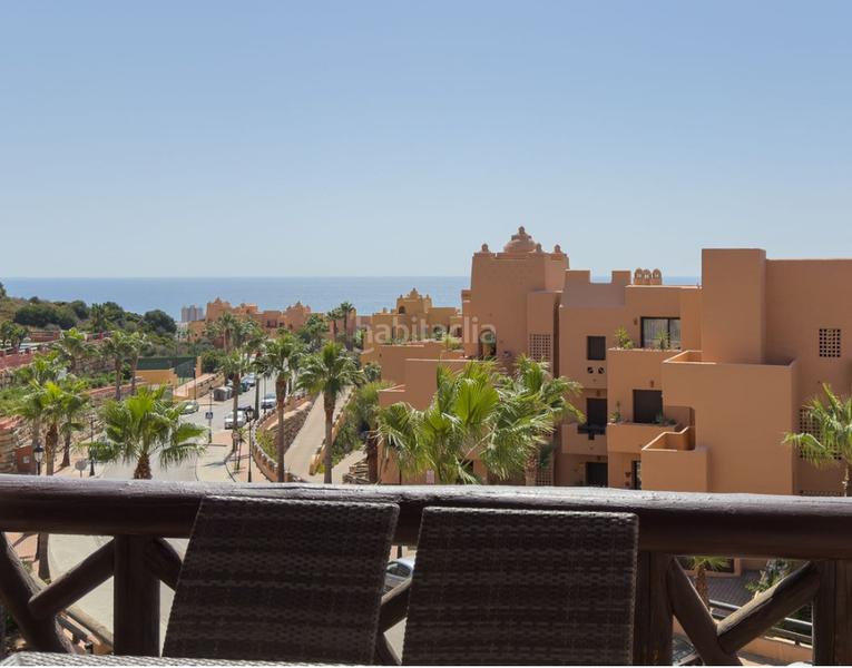 Foto 7b9b5696-6b25-4c6a-bd34-2b1140932436. Appartamento con camino parcheggio piscina in La Duquesa Manilva