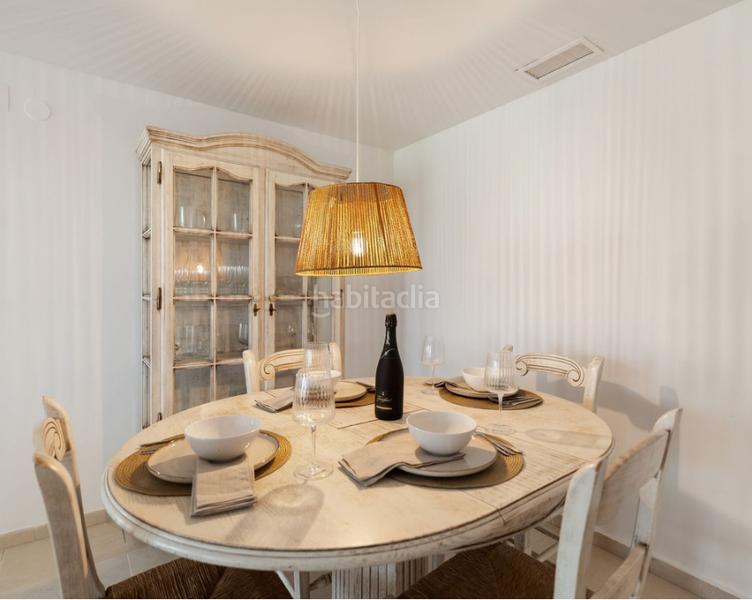 Foto ece95304-0ae4-41bd-a365-6bc9901adba4. Appartement avec cheminée parking piscine dans Zona Centro Comercial Torrequebrada Benalmádena