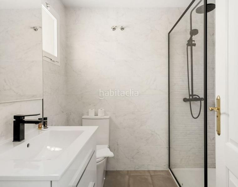 Foto d7ba4f69-bdcc-4fb0-8e6b-fe779702ea4c. Appartement avec cheminée parking piscine dans Castillo Sohail - Myramar Fuengirola