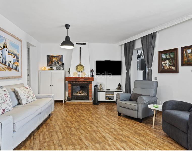 Foto 95a00087-9eb8-4930-b7e0-81099b100e2f. Piso en Los Pacos Fuengirola