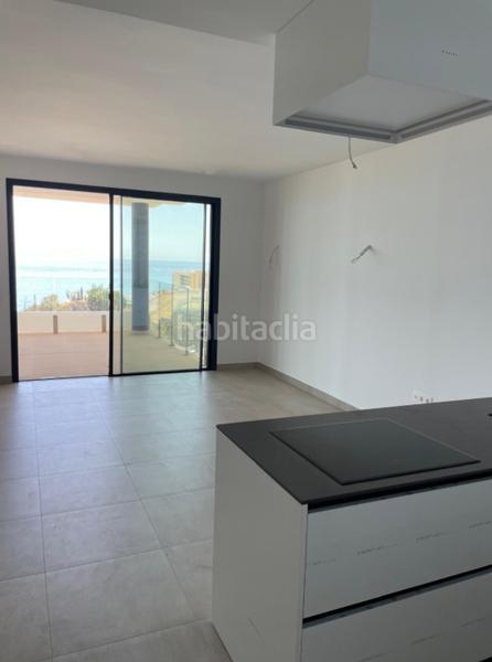 Foto 75bce34a-fccc-4c8b-8ff5-061ccebbbf30. Etagenwohnung mit kamin parking pool in Las Gaviotas - Carvajal Fuengirola