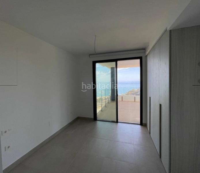 Foto d313e7a2-99cd-4f77-b5a0-62fa848628d4. Etagenwohnung mit kamin parking pool in Las Gaviotas - Carvajal Fuengirola