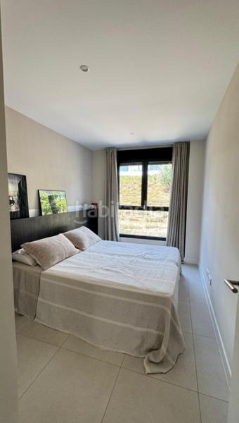 Foto 05d1e9ed-5040-41ae-8fee-4915ebcd2418. Flat with fireplace parking pool in Huerta Nueva Estepona