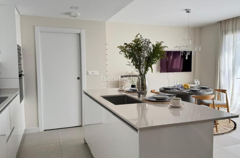 Foto cc5f0bef-fc70-4e38-b729-617fc978713d. Flat with fireplace parking pool in Huerta Nueva Estepona