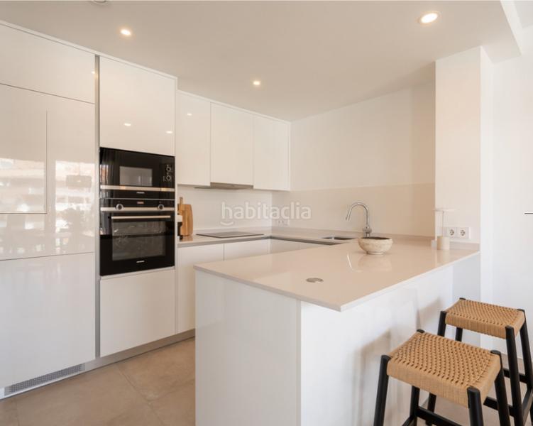 Foto c233ea64-fe20-49e2-a012-0c2a4305250e. Flat with fireplace parking pool in La Capellanía - El Higuerón Benalmádena