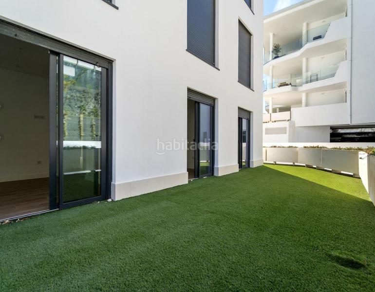 Foto 3b130e99-e501-4e21-a8a7-4c638b7a589b. Pis amb xemeneia aparcament piscina a Torreblanca del Sol Fuengirola