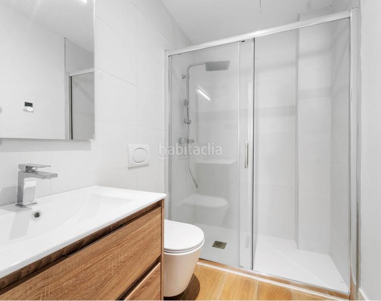 Foto 44ba5938-7485-4da0-b465-9555bf0d0762. Pis amb xemeneia aparcament piscina a Torreblanca del Sol Fuengirola