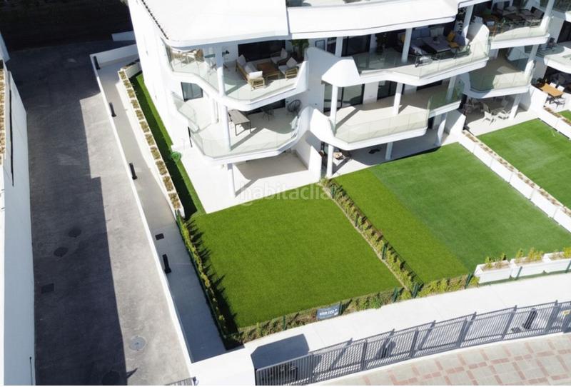 Foto 8de9514d-4f31-4d1f-b68f-1b5eca29f5e8. Pis amb xemeneia aparcament piscina a Torreblanca del Sol Fuengirola