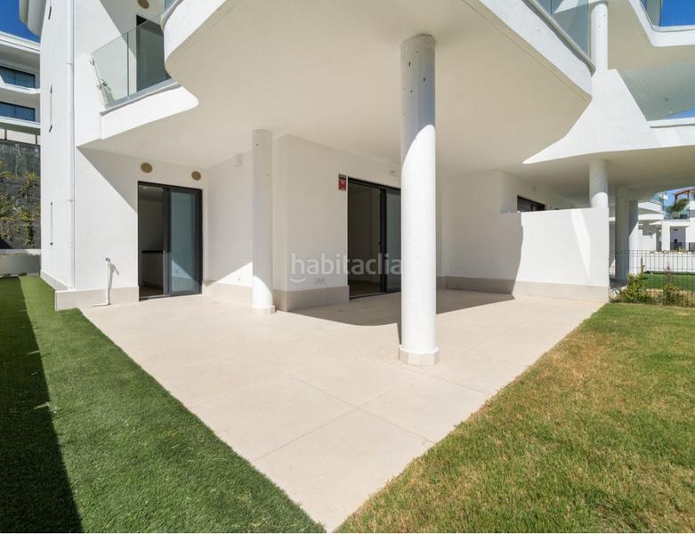 Foto eb69d511-df03-48ca-b45a-5b1bb0084690. Pis amb xemeneia aparcament piscina a Torreblanca del Sol Fuengirola