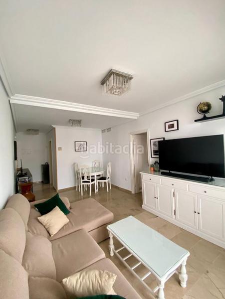 Foto 106a6ca7-e85a-4d46-af00-9ec4f00f8075. Appartement avec cheminée parking piscine dans puerto de Estepona Estepona