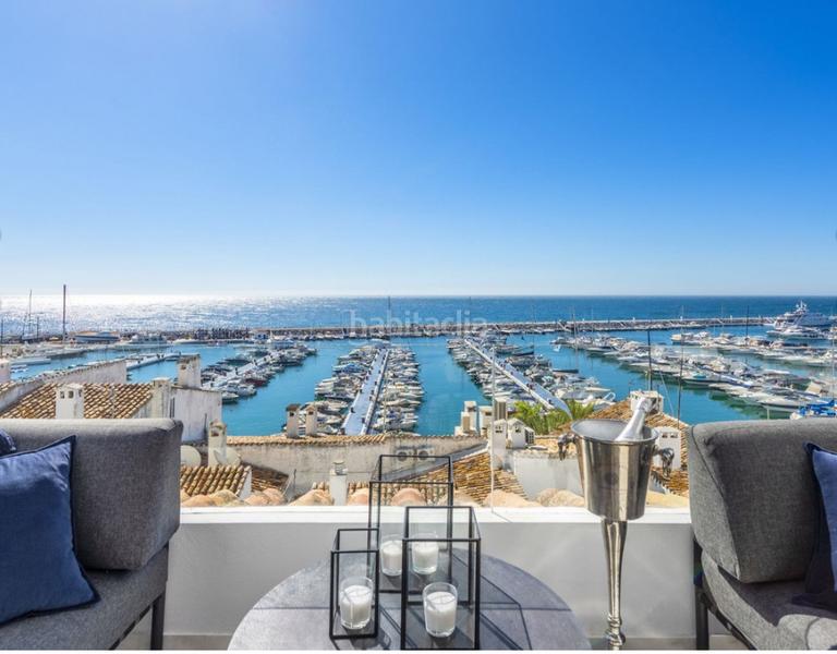 Foto fd7876fa-4cbf-4cad-a332-e3417e44baf8. Piso luxury beachfront apartment in Puerto Banús en Marbella