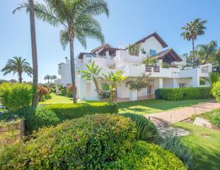 Etagenwohnung in Zona de Punta Plata. Estepona, alcazaba beachside complex