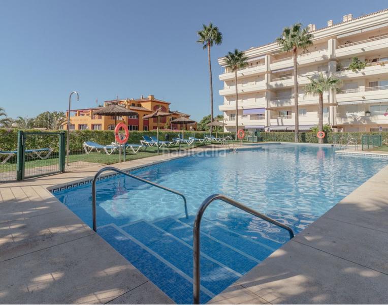 Foto 11a06ffd-75cf-4a5a-bceb-9ac96ecc0d75. Appartamento con camino parcheggio piscina in Puerto Banús Marbella