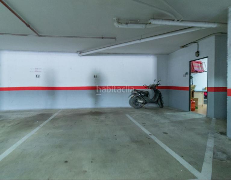 Foto 179d6691-aee8-4cd6-b4cc-55da78783f09. Appartamento con camino parcheggio piscina in Puerto Banús Marbella