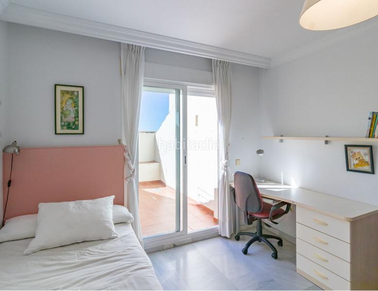 Foto 5f8aa7db-faf3-4842-b03a-e8d77c0dea92. Appartamento con camino parcheggio piscina in Puerto Banús Marbella