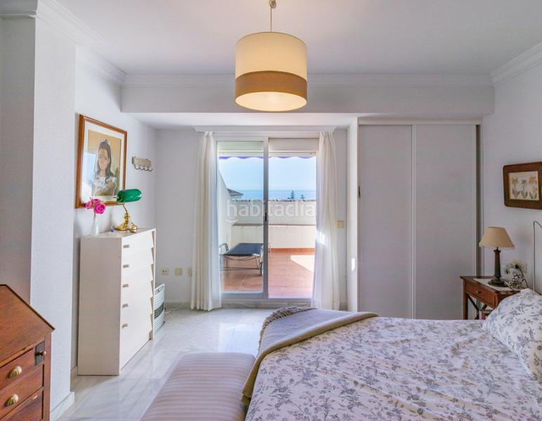 Foto 852bf78d-a443-41e5-aeec-b169a5b3edb3. Appartamento con camino parcheggio piscina in Puerto Banús Marbella