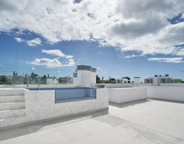 Foto 15d76ecc-31d9-4fc7-a0e0-a34f68d47904. Appartement avec cheminée parking piscine dans San Pedro de Alcántara Pueblo Marbella