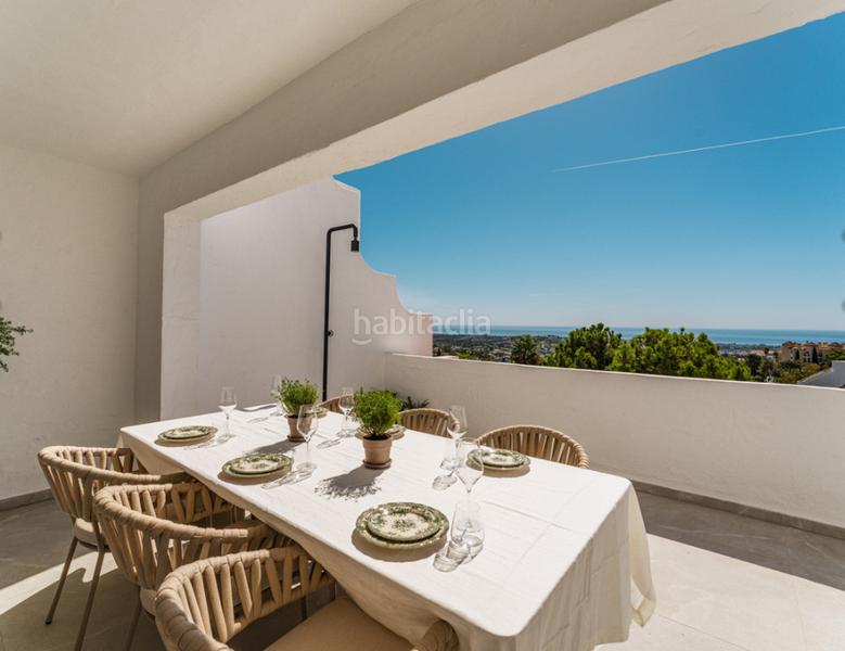 Foto 01198131-6a58-4e0a-9199-af322bd42ea9. Pis amb xemeneia aparcament piscina a La Quinta Benahavís