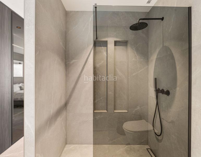 Foto 2548ad6d-5fba-4f80-8697-4b3f2d360ba6. Pis amb xemeneia aparcament piscina a La Quinta Benahavís