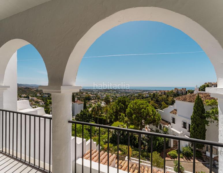 Foto 62840a00-5e42-4b3d-9048-10b8138c074e. Pis amb xemeneia aparcament piscina a La Quinta Benahavís