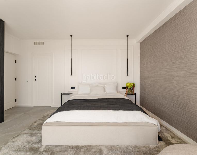 Foto 68eef02c-6b8d-470e-9ff8-549587d8cc3e. Pis amb xemeneia aparcament piscina a La Quinta Benahavís