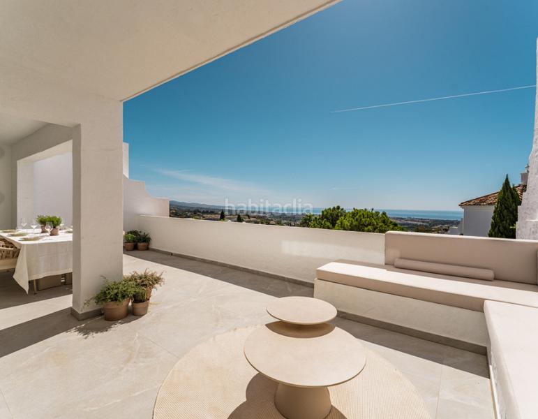 Foto d30e19de-ad64-4ebb-8f0b-eff25cf8f3f7. Pis amb xemeneia aparcament piscina a La Quinta Benahavís