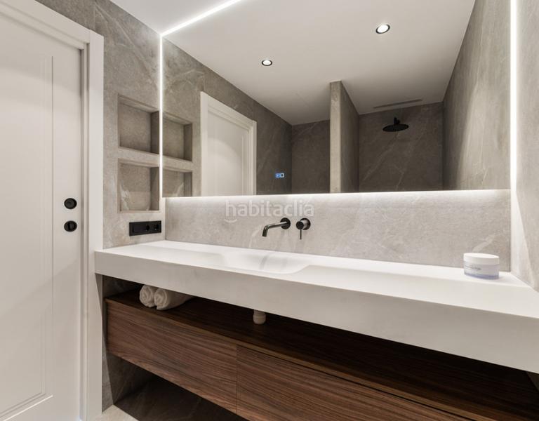 Foto d8cb7ed5-0d5a-4716-b231-dcb8e5f171fb. Pis amb xemeneia aparcament piscina a La Quinta Benahavís