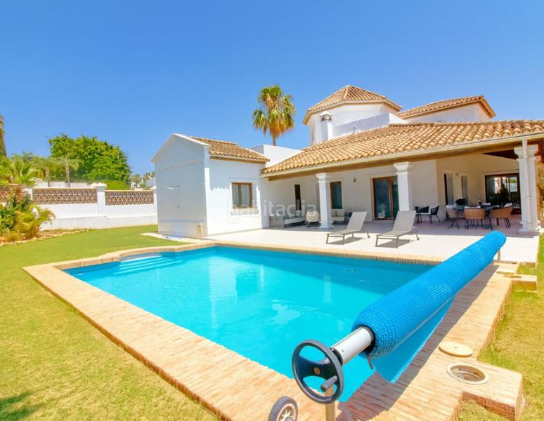 Foto 14006c32-ee77-46e1-8300-ae1b6d9d19aa. Flat with fireplace parking pool in Paraiso - Barronal Estepona