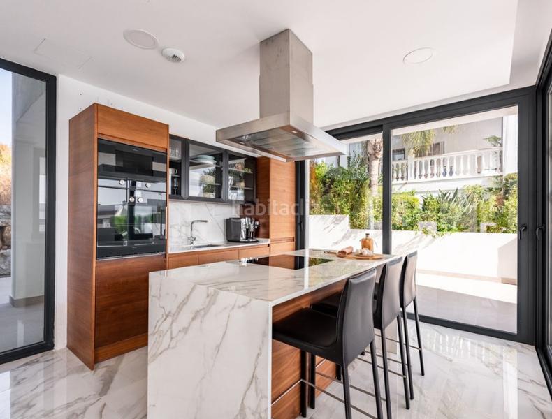 Foto 35e617ed-3f32-4925-9d6c-8de9ff6d5104. Appartamento con camino parcheggio piscina in Valle Romano Golf Estepona