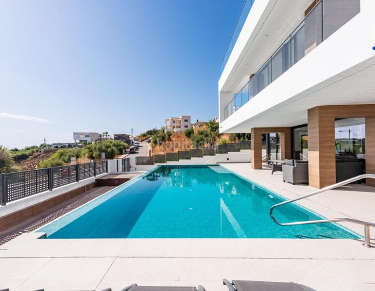 Foto b3c05c8a-1294-4d03-a992-478492cd4e9d. Appartamento con camino parcheggio piscina in Valle Romano Golf Estepona