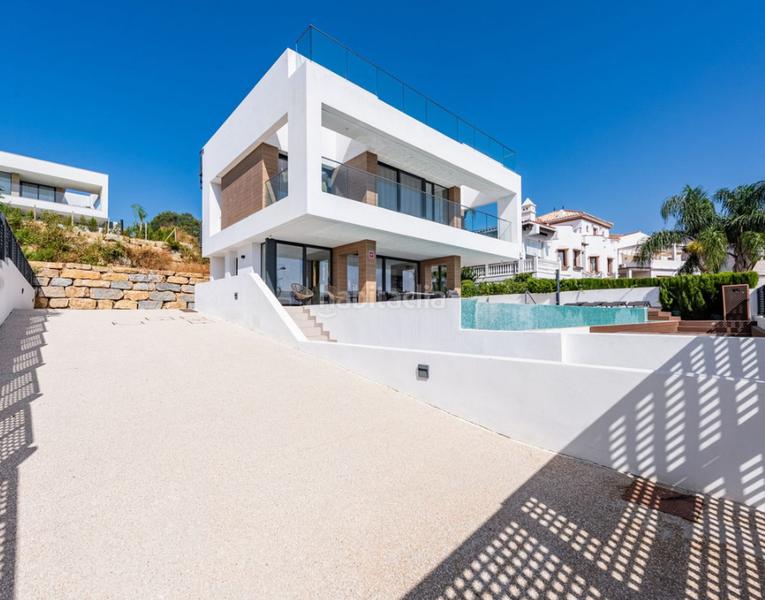 Foto bad6be6e-211d-47f9-8619-3750f84a0be0. Appartamento con camino parcheggio piscina in Valle Romano Golf Estepona