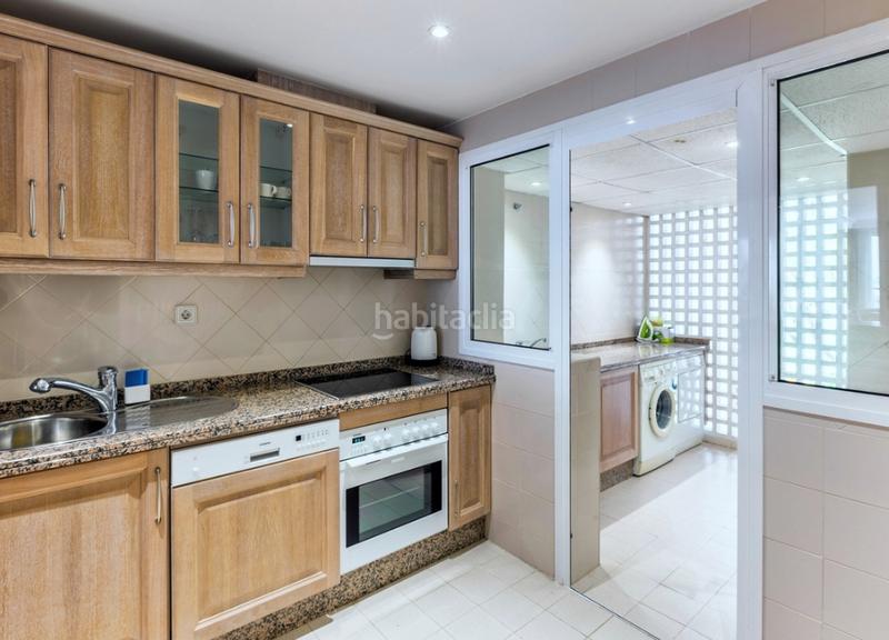 Foto 518e5918-465b-4030-b23e-16420d39aeeb. Etagenwohnung mit kamin parking pool in Puerto Banús Marbella