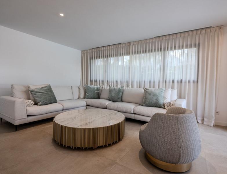 Foto fc6a0db9-e33f-4df8-a405-06f2aa438541. Piso villa in puerto banus en Puerto Banús Marbella