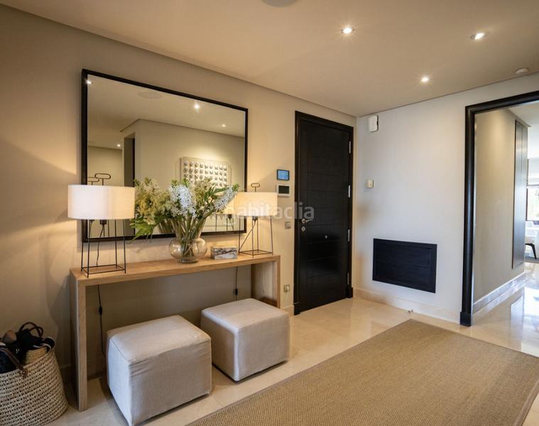 Foto 2037f780-0eca-403b-8f61-e2caf3910031. Appartamento con camino parcheggio piscina in Puerto Banús Marbella