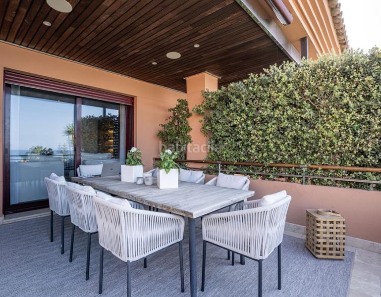 Foto 5b98924f-a872-4bbb-af6d-1347175994ef. Appartamento con camino parcheggio piscina in Puerto Banús Marbella