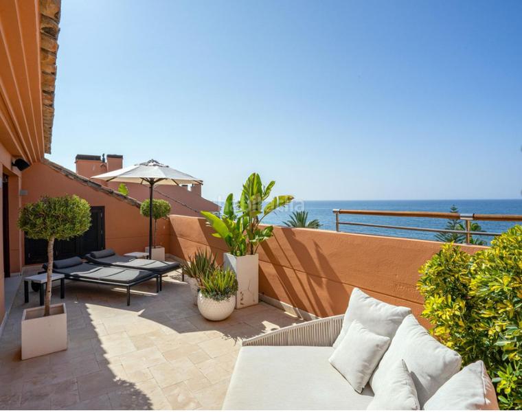 Foto 5b9a61f7-8b37-4476-987a-10df777454ff. Appartamento con camino parcheggio piscina in Puerto Banús Marbella