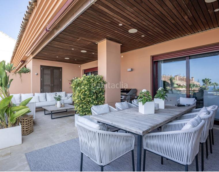 Foto f2e396b0-a884-49d5-af34-529e8303606b. Appartamento con camino parcheggio piscina in Puerto Banús Marbella