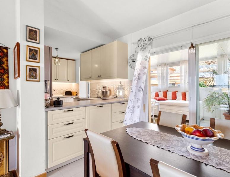 Foto d3ca8c0f-e8e0-4090-b4f8-0ac0a9709587. Pis amb piscina a Los Pacos Fuengirola