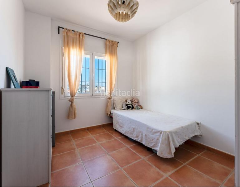 Foto 2a2fcbae-76bb-4bb7-9613-271f51e5c76e. Appartamento con camino piscina in Torreblanca del Sol Fuengirola