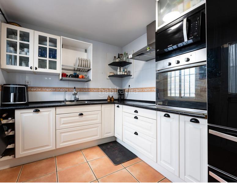 Foto 6c98dad1-029c-43e4-9bcc-5c63a1c31a77. Appartamento con camino piscina in Torreblanca del Sol Fuengirola