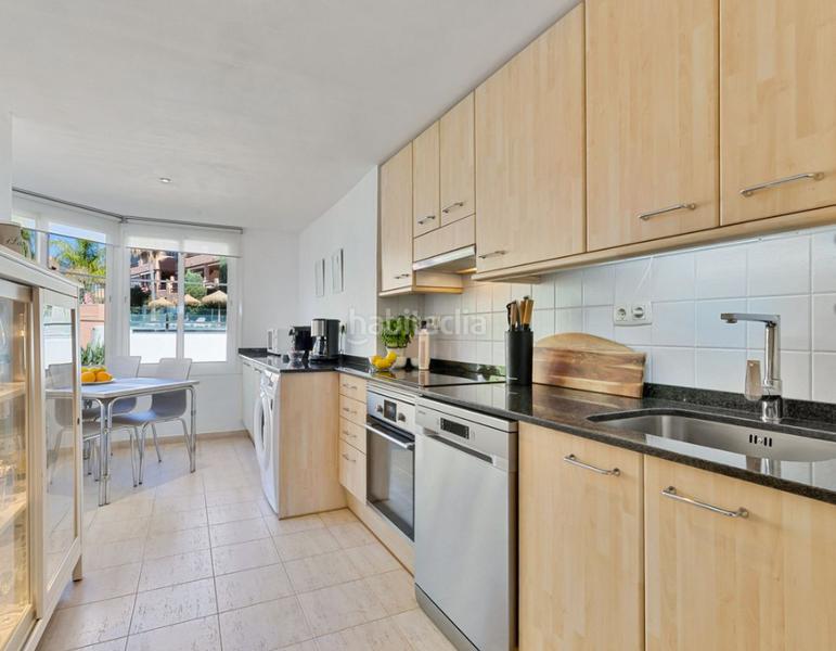 Foto 4ac02fc9-48f7-4855-ae52-c0ad1ad46fc0. Appartement avec cheminée parking piscine dans Torreblanca del Sol Fuengirola