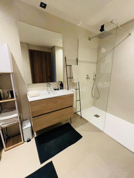 Foto 0cea5c4b-f8f4-49c5-ba7d-d2cb8d444783. Appartamento con camino parcheggio piscina in Los Naranjos Marbella