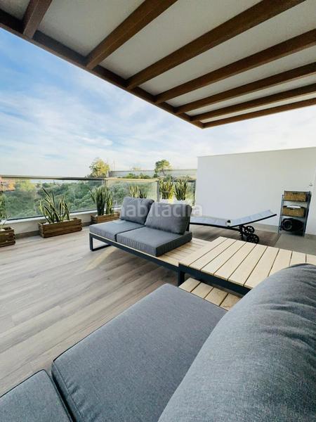 Foto 53d45b8c-ff85-4ca4-87fb-549108770dde. Appartamento con camino parcheggio piscina in Los Naranjos Marbella