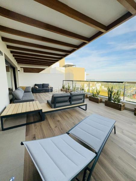 Foto abc5f6a4-e322-4b7b-be62-27404a5ed4dc. Appartamento con camino parcheggio piscina in Los Naranjos Marbella